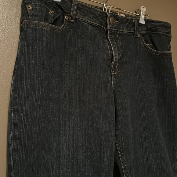 Beau Petite Woman’s Jeans Size 14P - Picture 2 of 7